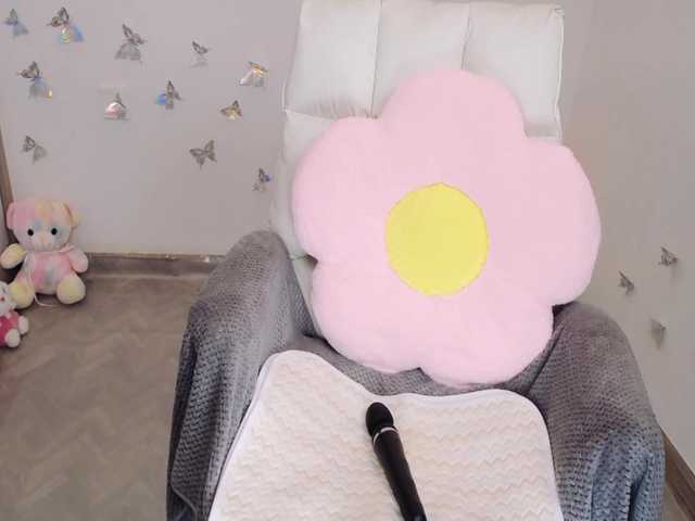 Angela19