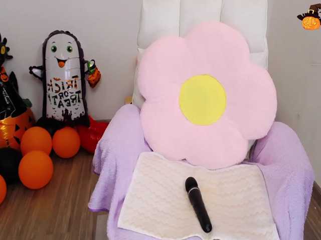 Angela19