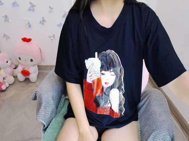 Angela19 live cam on BongaCams