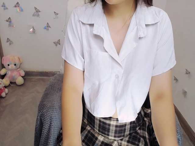 Angela19 live cam on BongaCams