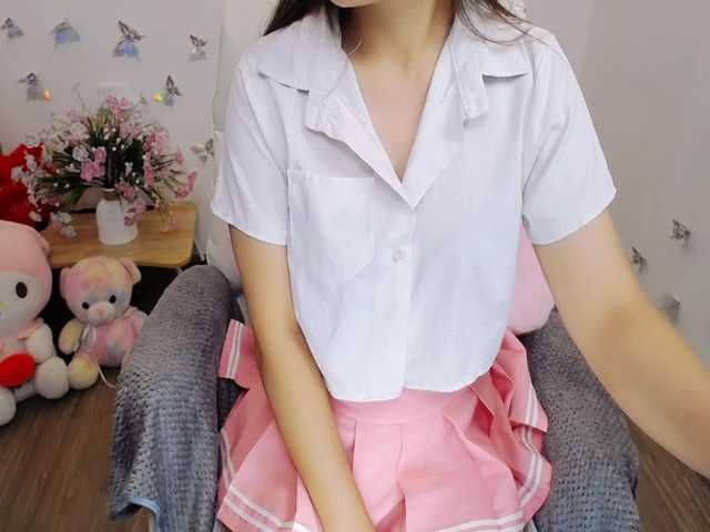 Angela19 live cam on BongaCams