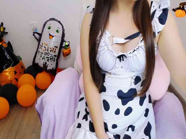 Angela19