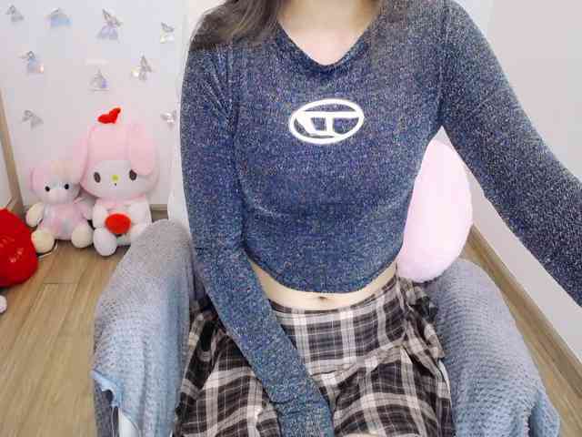 Angela19 webcam