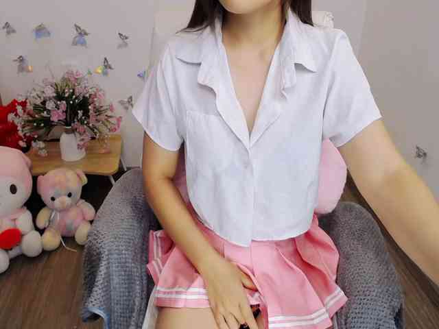 Angela19