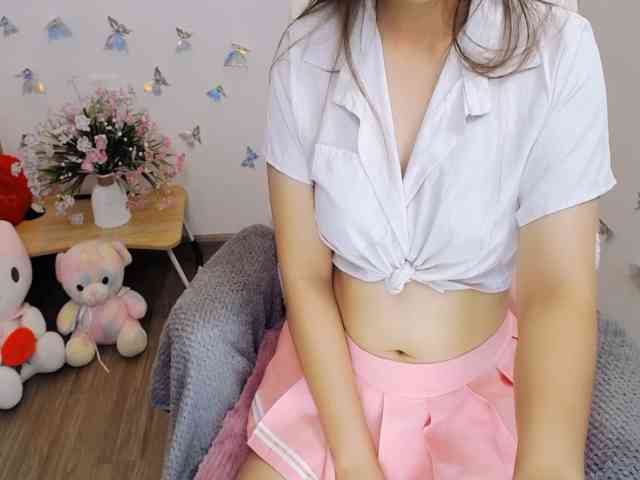 Angela19