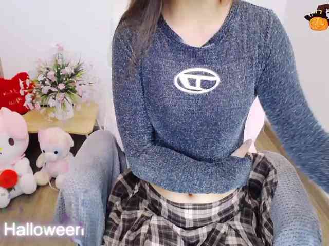 Angela19