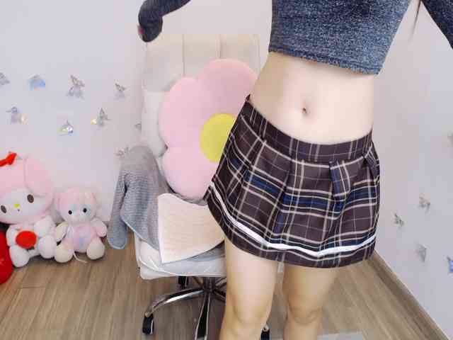 Angela19