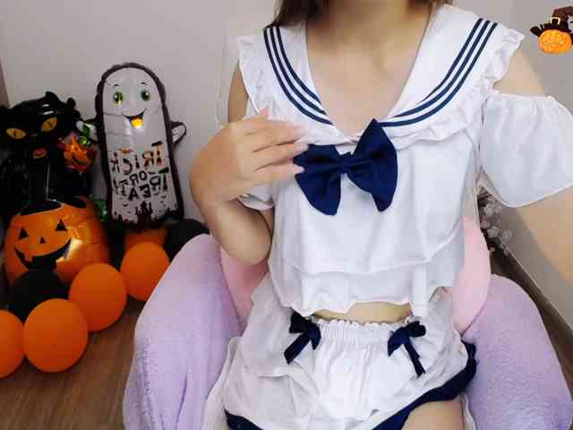 Angela19