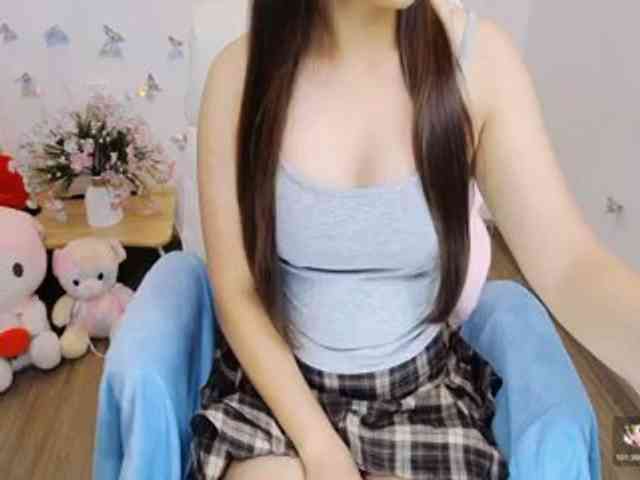 モデル: Angela19