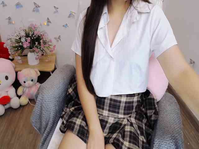 Angela19