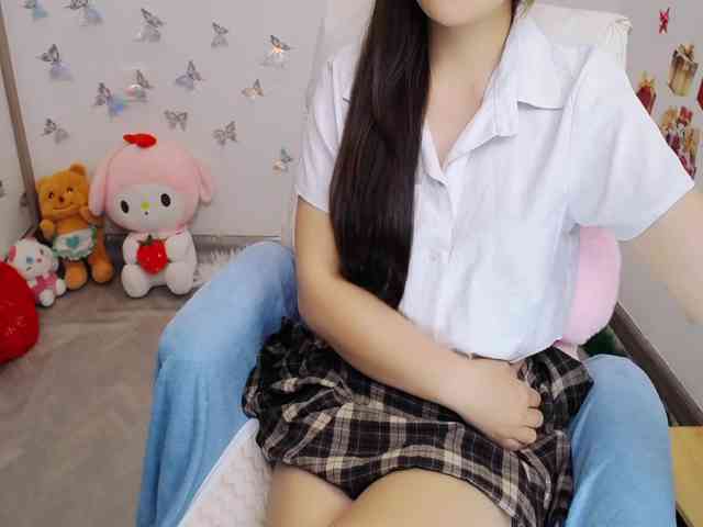 Angela19 webcam