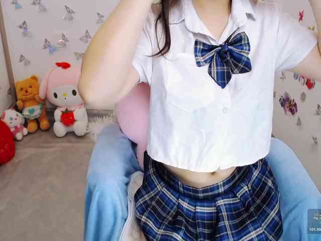 Angela19