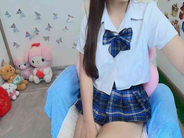 Angela19