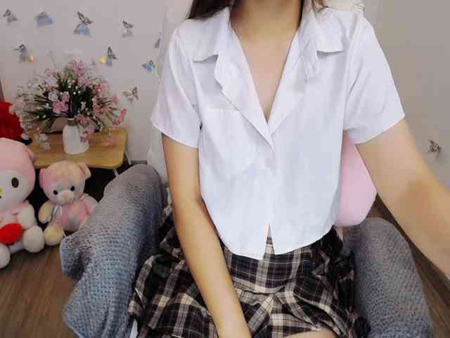 Angela19