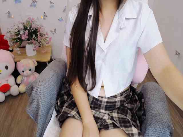 Angela19