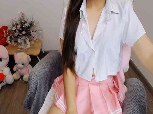 Angela19