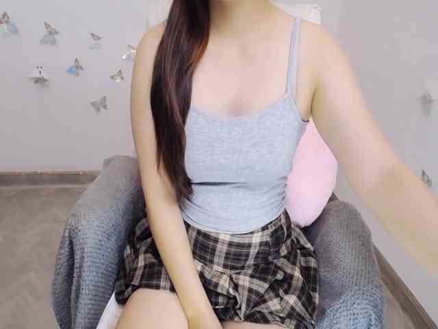 Angela19