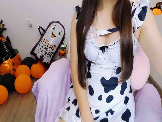 Angela19