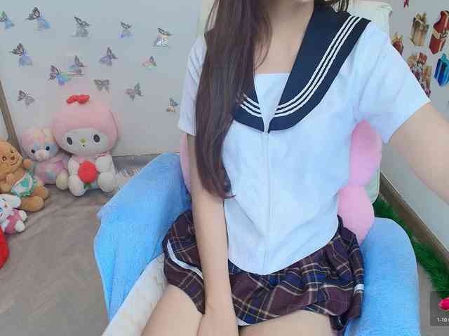 Angela19