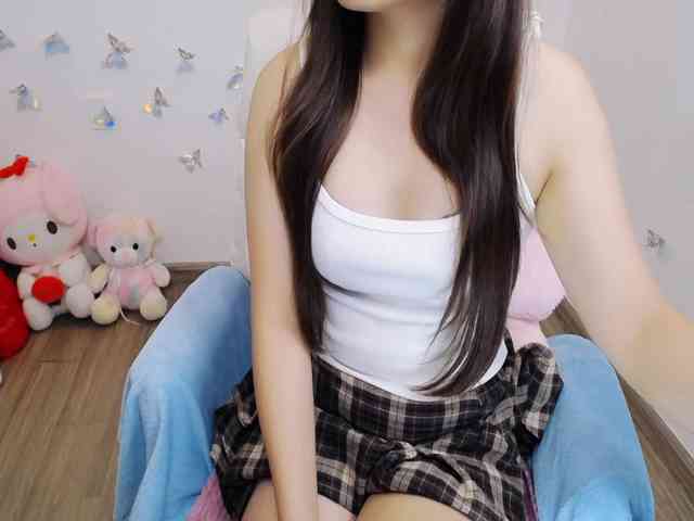 モデル: Angela19