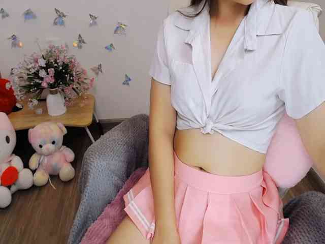Angela19