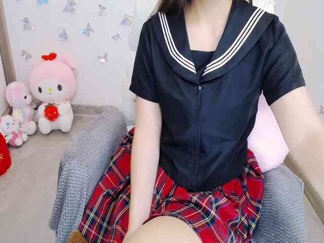 Angela19