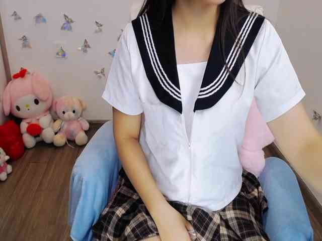 Angela19