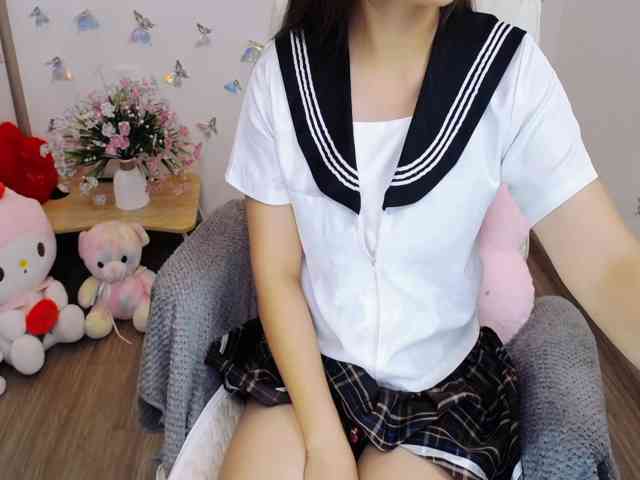 Angela19
