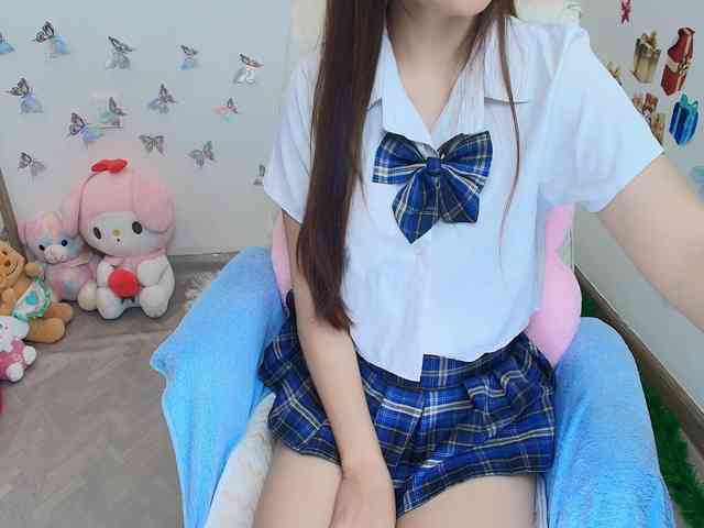 Angela19
