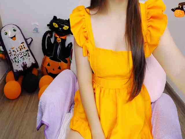 Angela19