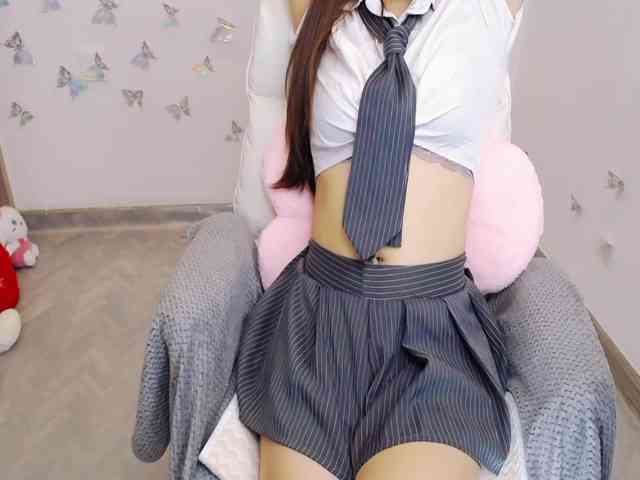 モデル: Angela19