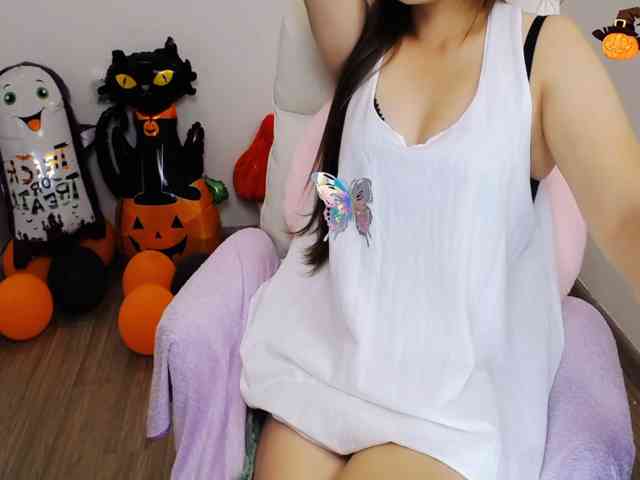 Angela19