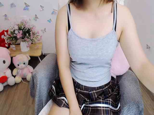 Angela19 webcam