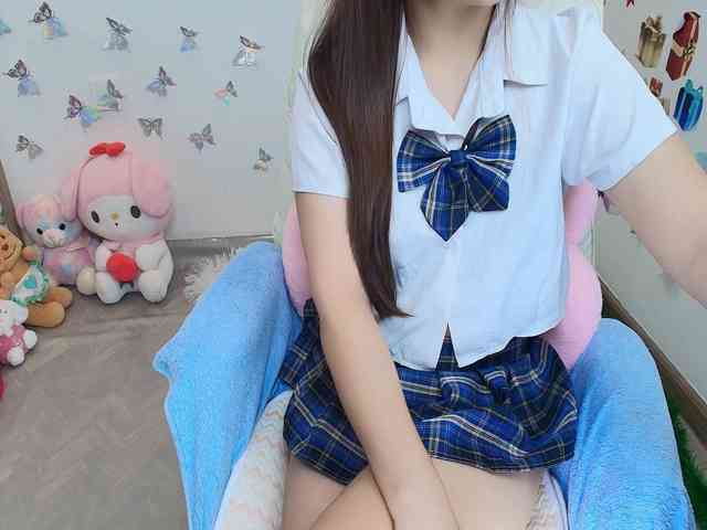 Angela19