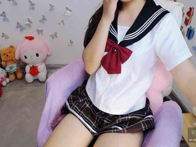 Angela19