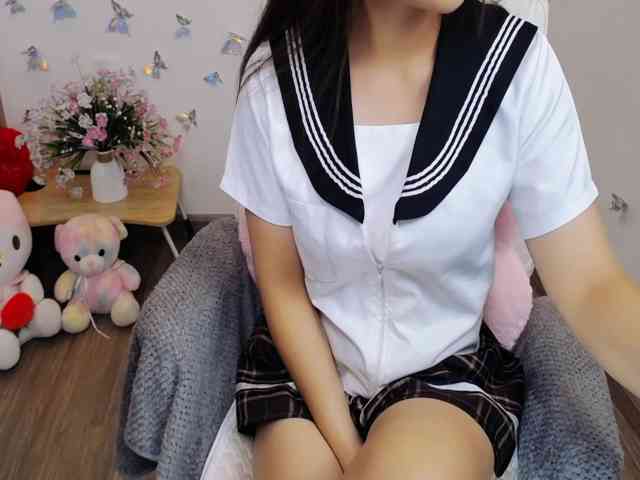 Angela19