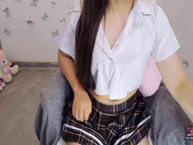 Angela19