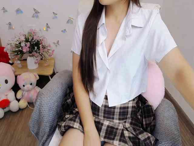 Angela19