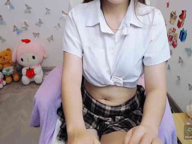 Model: Angela19
