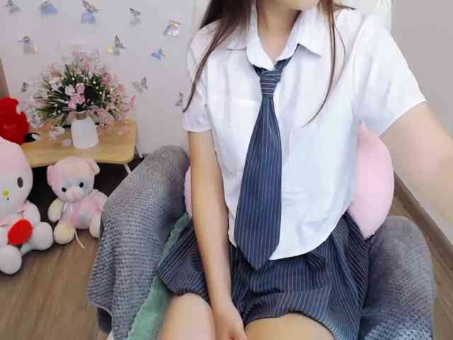 Angela19