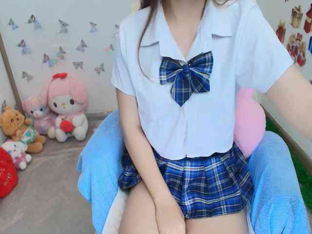 Angela19