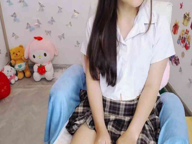 Angela19