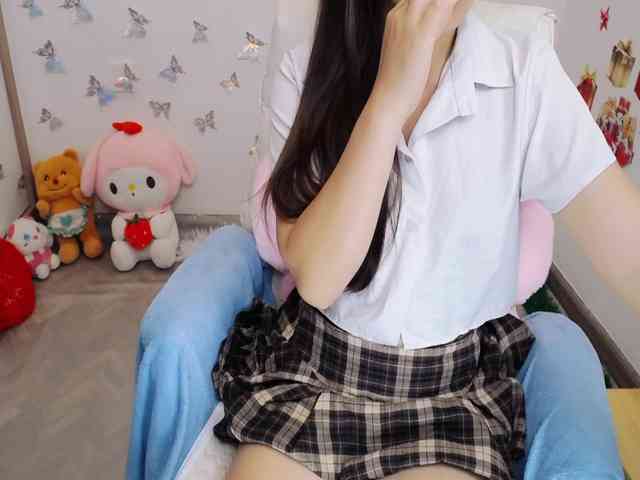 Angela19