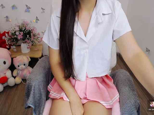 Angela19