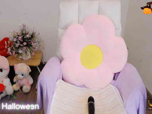 Angela19
