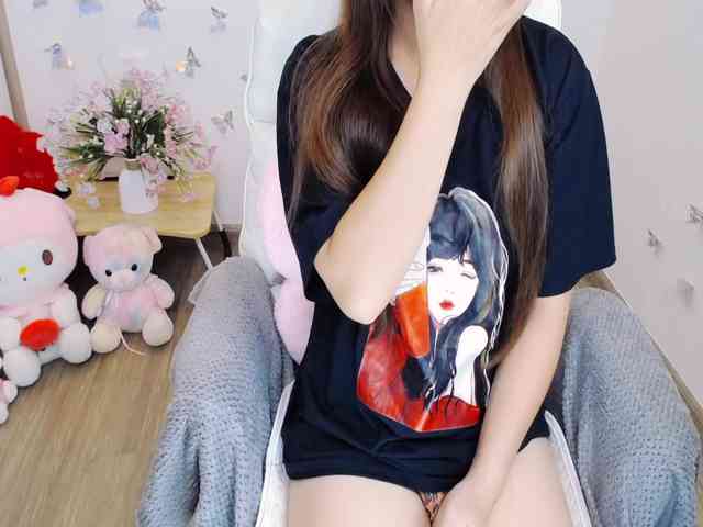 Angela19