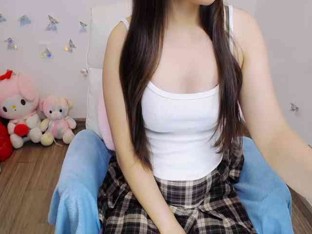 モデル: Angela19