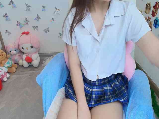 Angela19