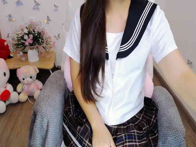 Angela19