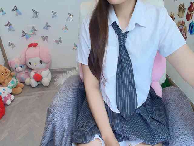 Model: Angela19